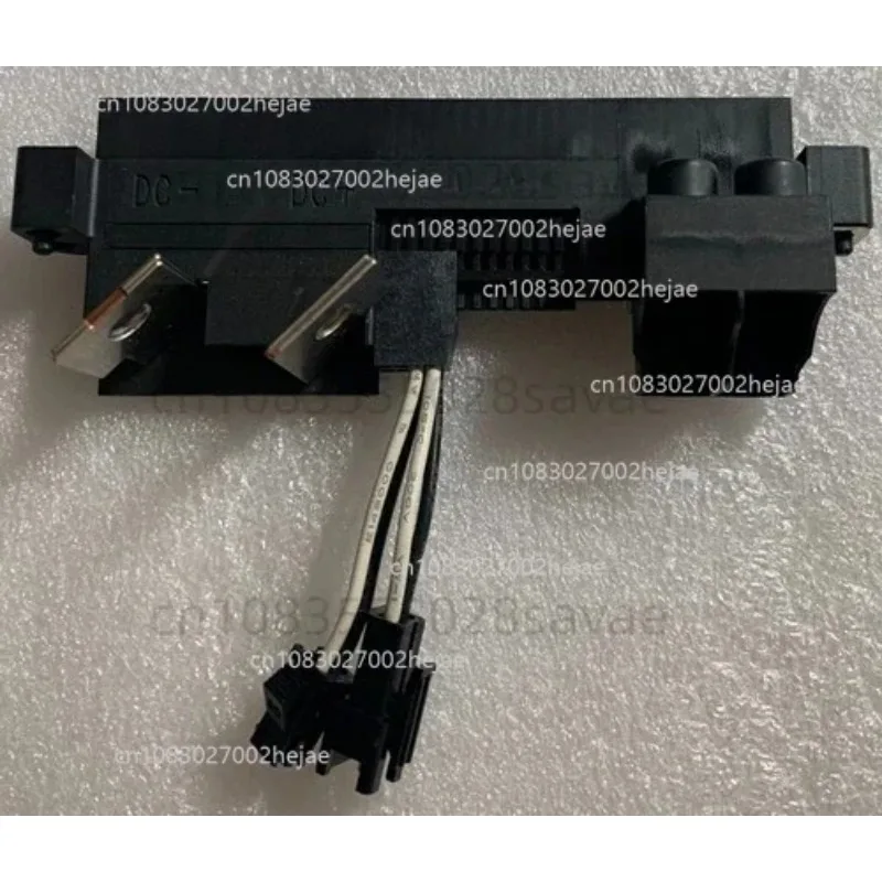 r4875g1-r4875g5-terminal-de-entrada-e-saida-soquete-plugue-traseiro