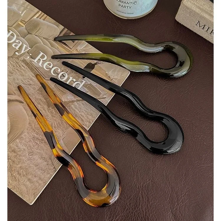 Chinese style acetate U-shaped hair stick, retro geometric design cheongsam hairpin, elegant vintage hair ornament for daily wear and party occasions.