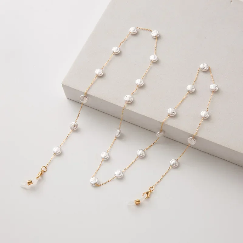 Variant: Glasses Chain 08