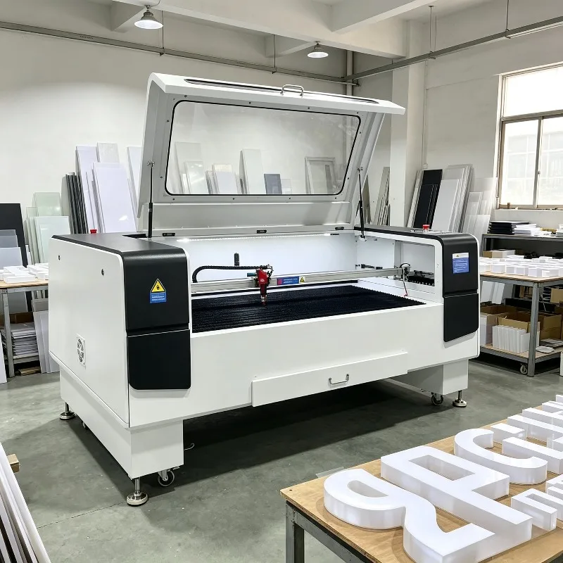 2000w Metal Sheet Portable Fiber Laser Cutting MachineWater Cooling Laser Cutting Machinewith Good Laser Source of Famous Brand