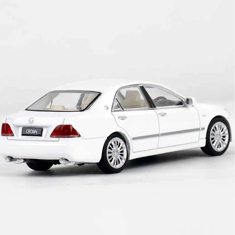 Jkm 1:64 2007 تاج الجيل الثاني عشر على الطرق الوعرة مركبة سبيكة سيارة نموذج مجموعة ثابتة زينت هدايا العيد اللعب #5