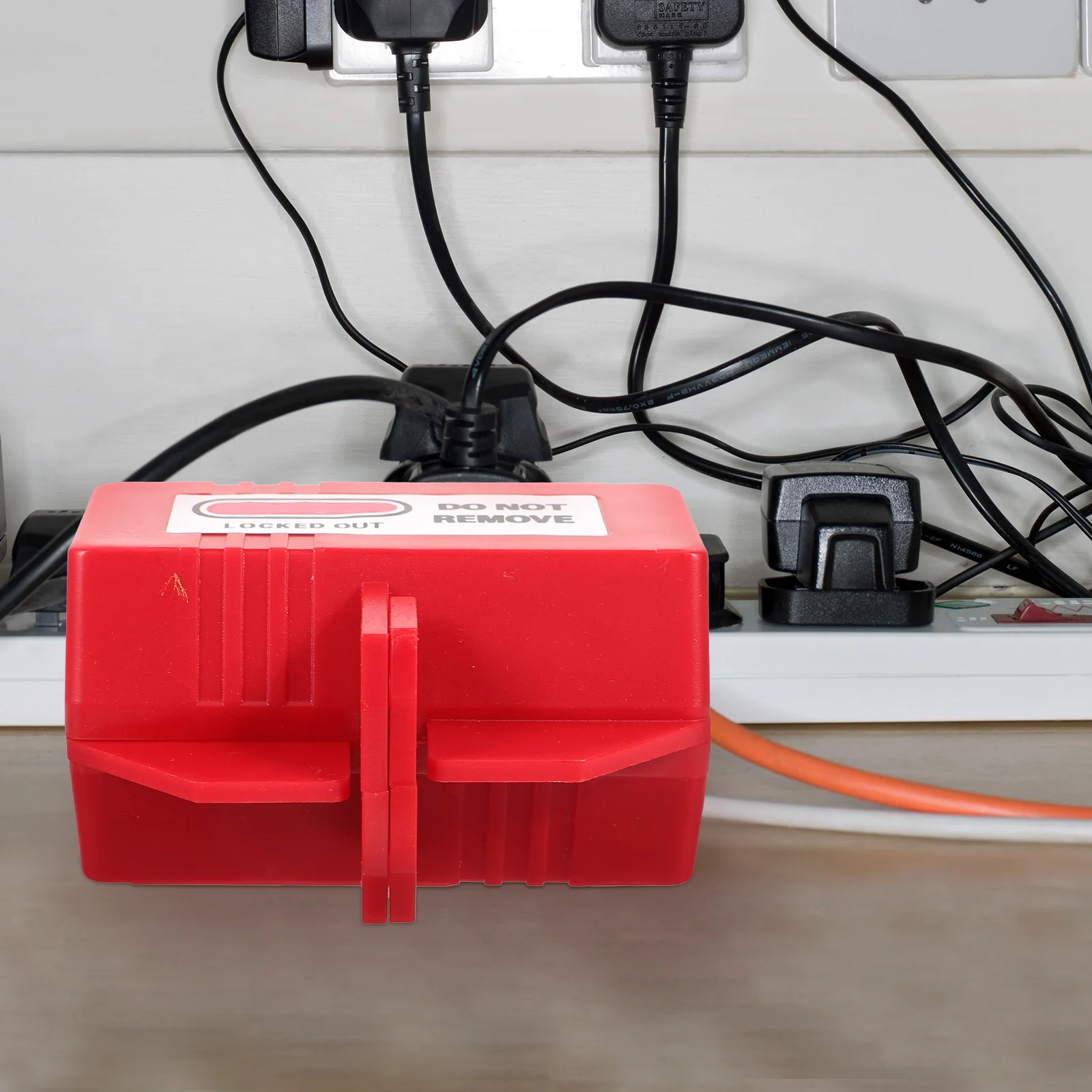 

Solid Industrial Grade Electrical Plug Lock Device for Appliance Power Cord Thermostat Extension Cord Child Safety Energy Saving