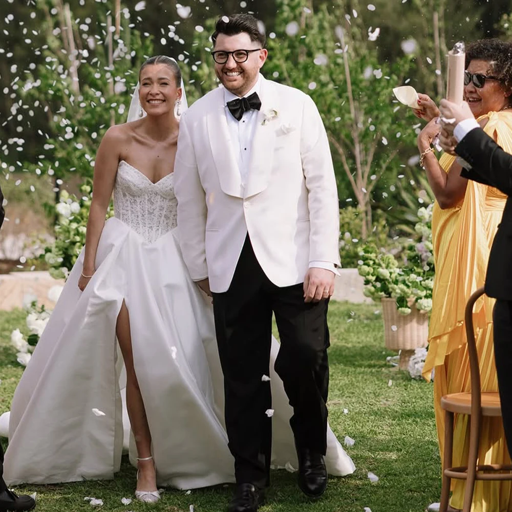 

Simple White Wedding Dresses Sweetheart Sleeveless A Line Slit Lace Stain Bride Dress for Women Garden Bridal Gown Customized