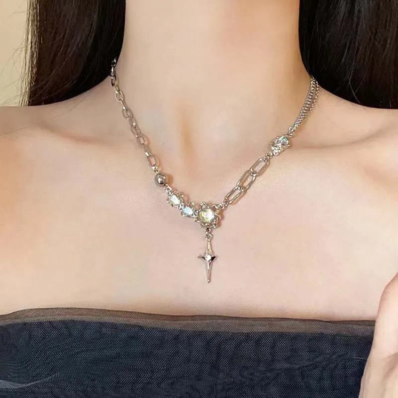 Funkelnde Mondlicht-Stein-Anhänger-Halskette für Frauen, Sternenlicht, unregelmäßige lange Quastenkette, Halsreifen, Accessoires, Modeschmuck – Detail 6
