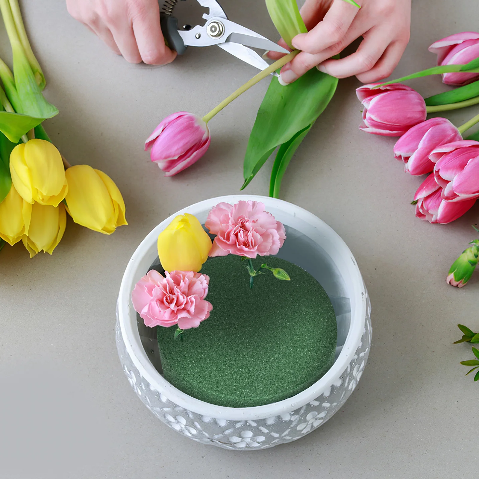 4 قطعة رغوة الطين الزهرة المجففة كتل رغوة الأزهار المستديرة للنباتات الاصطناعية ترتيب وعاء ماص للماء حشو الأزهار