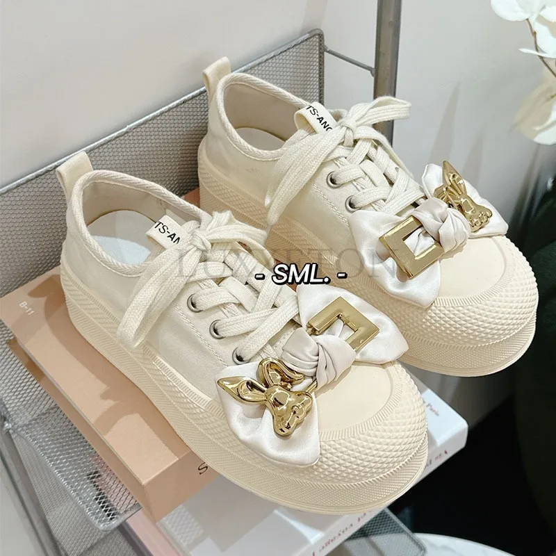 

Lacquer Leather Low Cut Thick Bottom Bow Cute Canvas Shoes Comfortable and Breathable Fashionable and Versatile Board Shoes