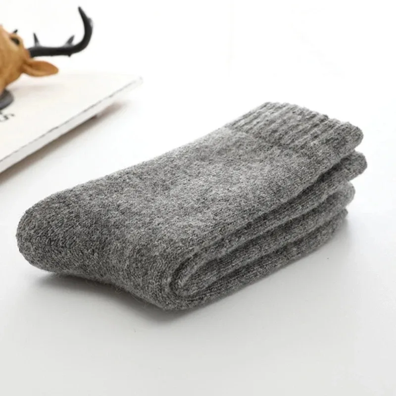 1 Pair Winter Thicken Warm Wool Male Women Socks Men Socks Super Plush Solid Socks Merino Wool Socks Christmas Against Cold Snow