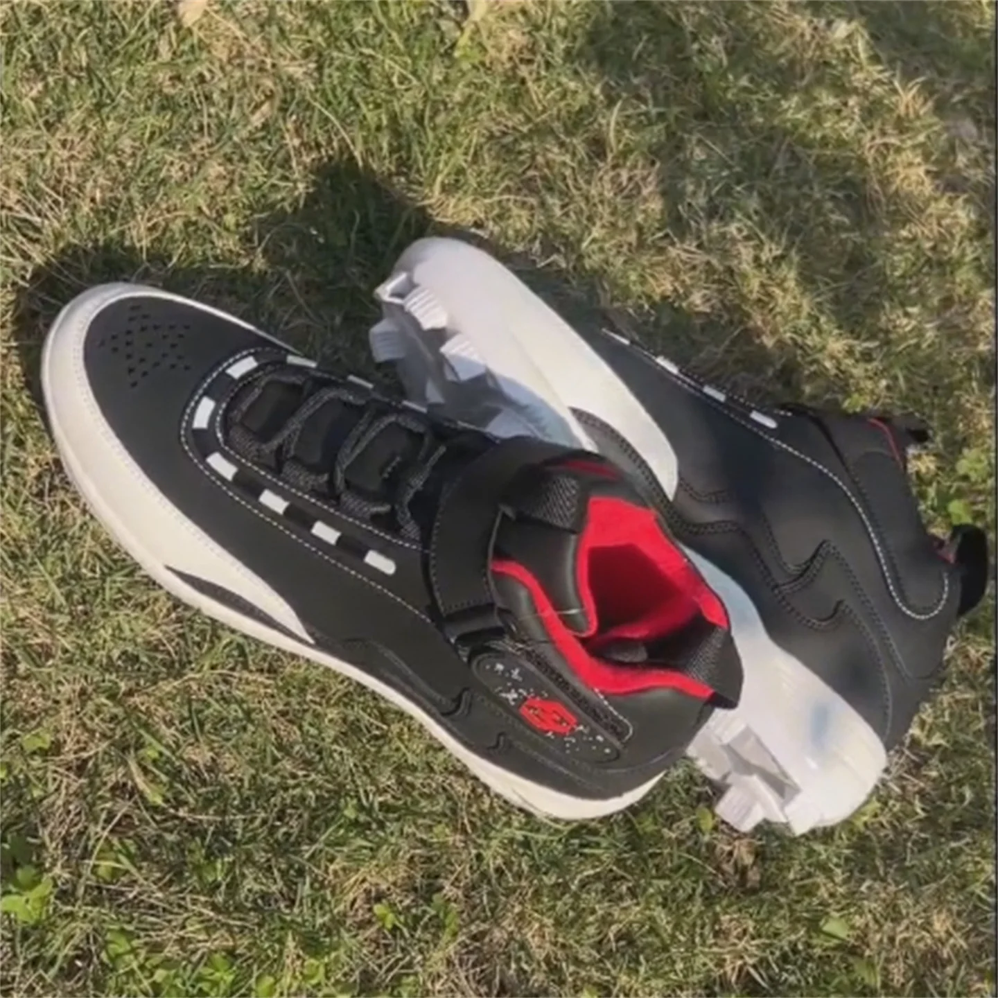 Pro Men's Baseball/Softball Cleats Breathable Upper Training Shoes Shock-absorbing Rubber Studs Anti-slip Athletic Sneakers