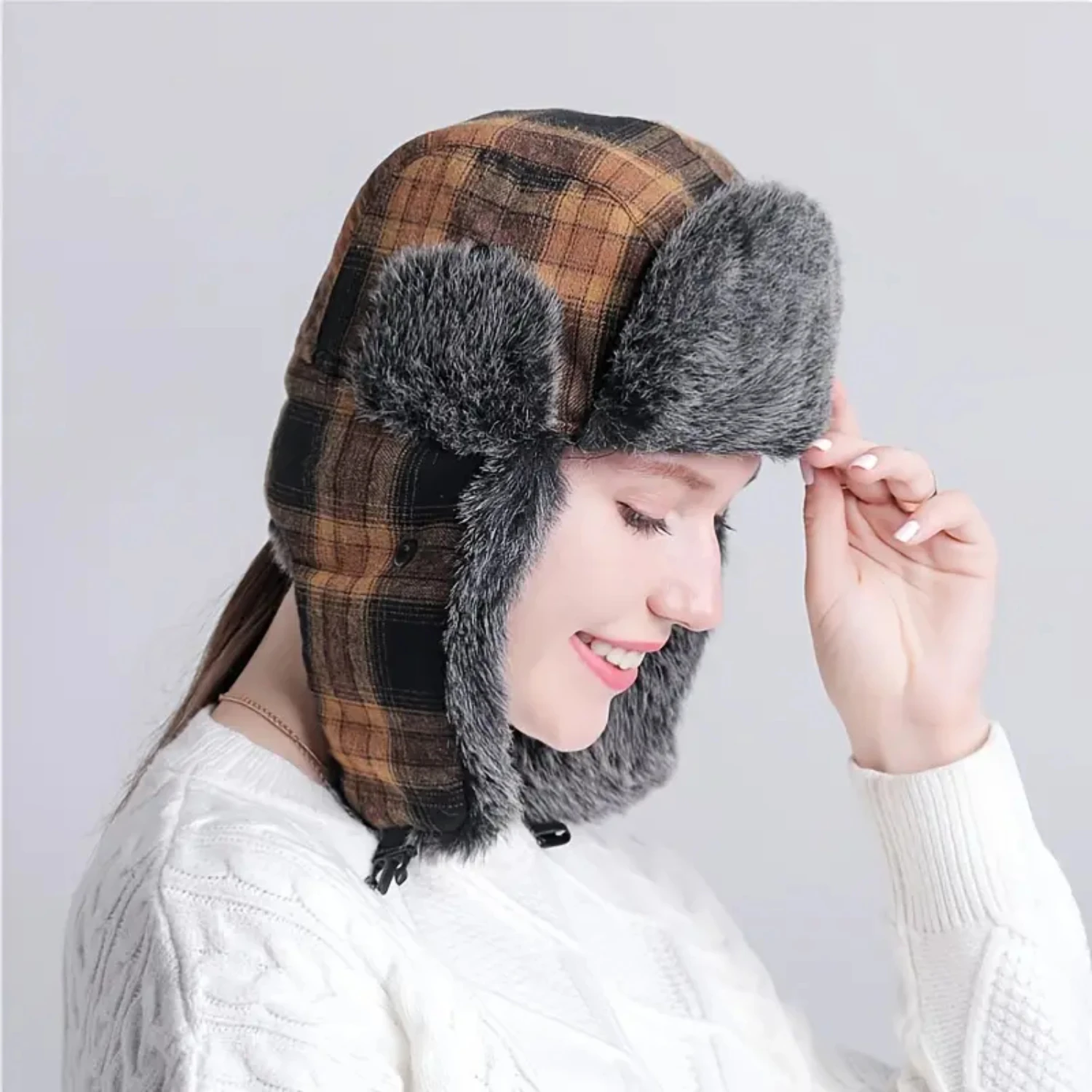 High Quality Superior New Retro Fashion Solid Color Plaid Outdoor Hat with Superior Warmth and Windproof Design Foils for hair