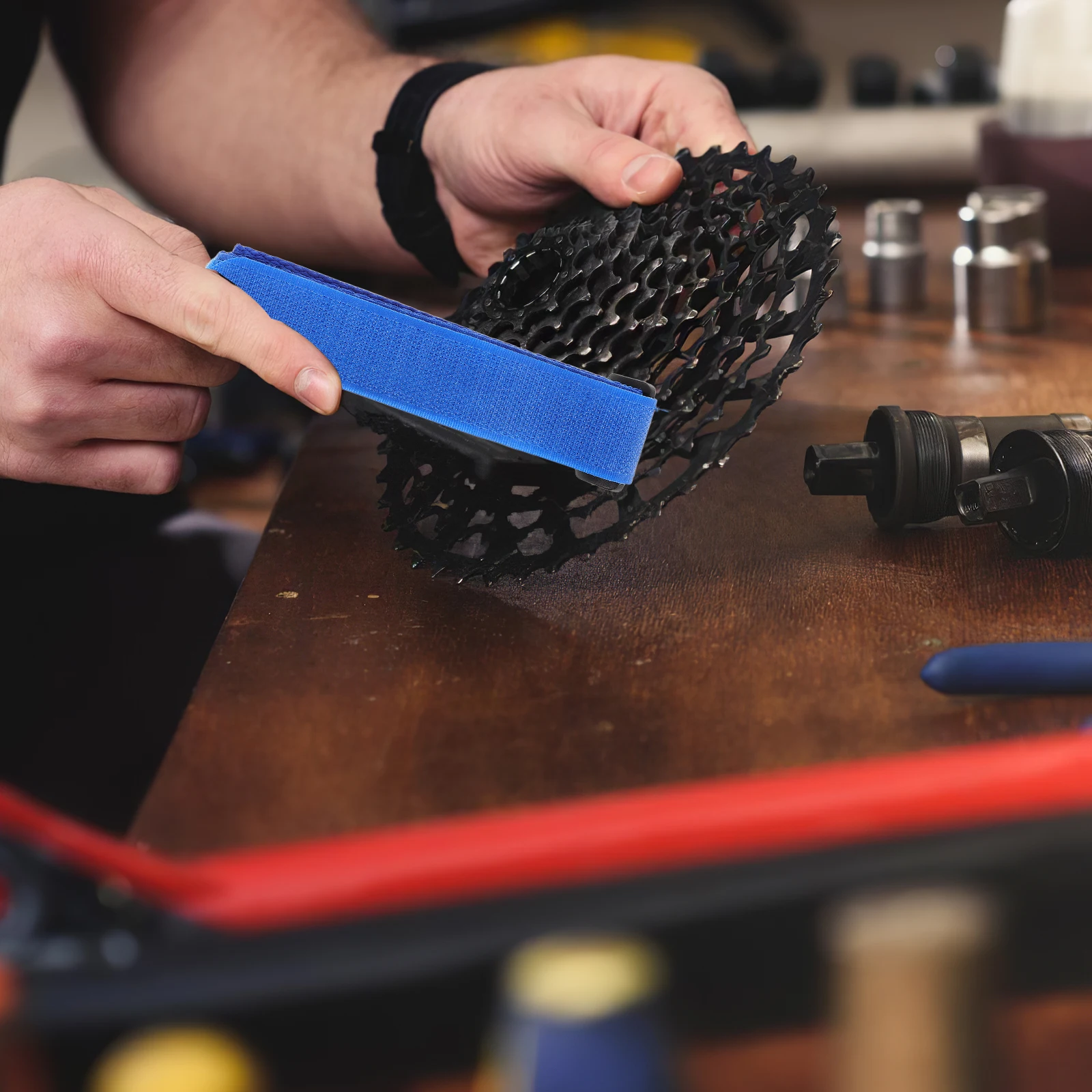 

2Pcs Bicycle Tie Down Straps Adjustable Bikes Rack Straps Wheel Stabilizer Hook Loop Fastening Bands for Transporting Cycling