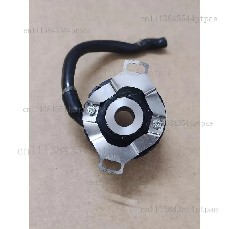 Servo incremental encoder ts6214n336 (actual picture taken)