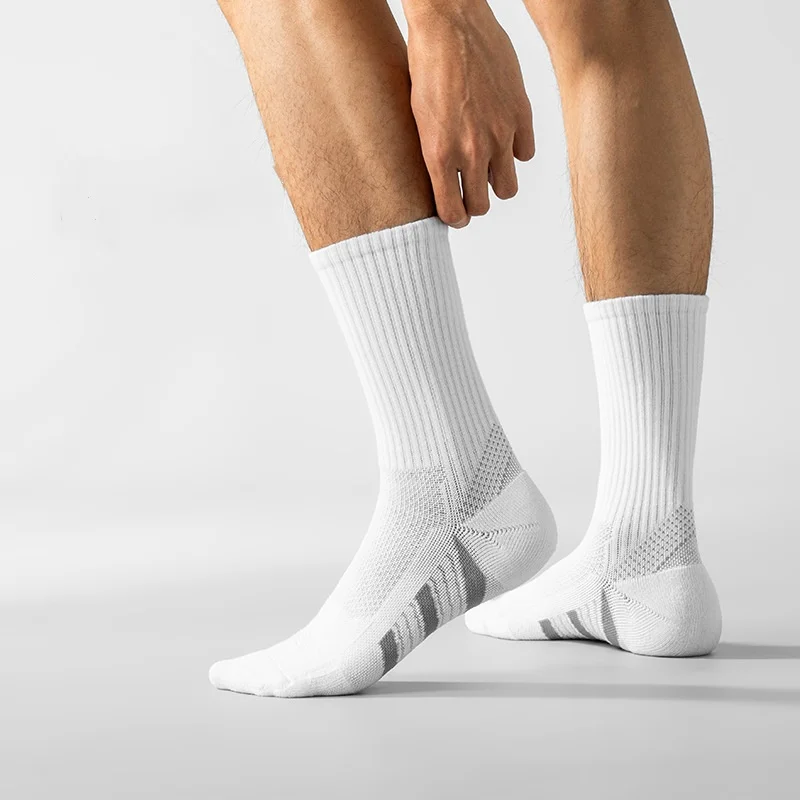 

2 Pairs Men's Outdoor Gym Socks High Quality Comfortable Soft Ground-Gripping Football Large Size New Style
