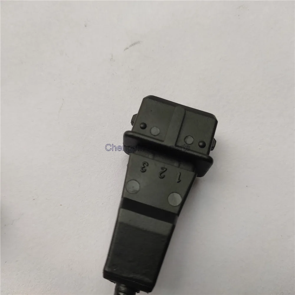 Crankshaft Position Sensor OEM# 96418382 CRANK POSITION SENSOR  For EPICA LACETTI 1.8 2.0 Captiva 2.4 DAEWOO  EXCELLE 1.8L - Image 3