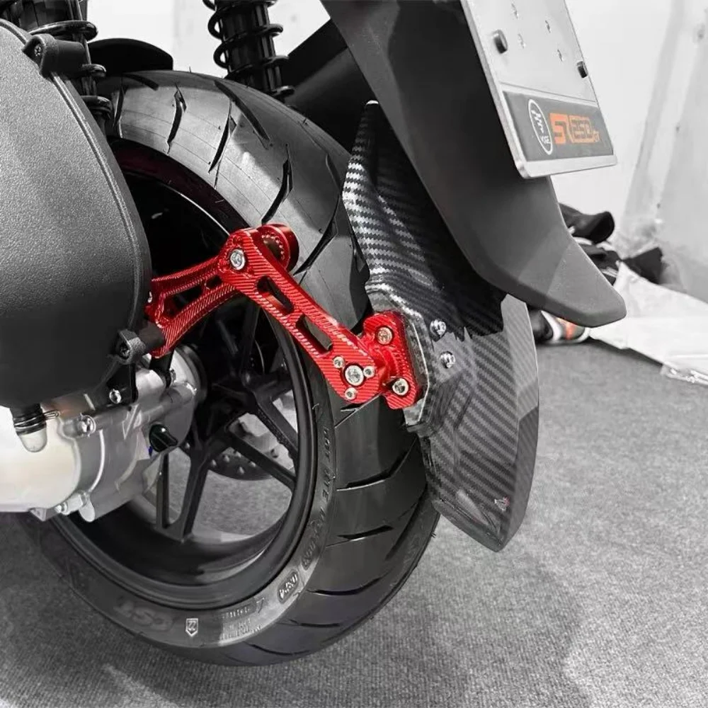 For VOGE SR250GT Carbon Look Rear Wheel Mud Guard, Multi-Position Adjustable Bracket Prevent Mud Staining Body Side Panels