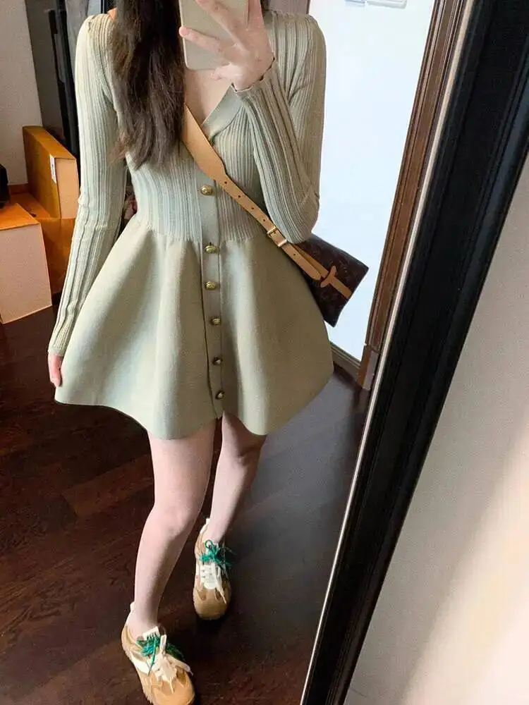 

Women's Knitting Dress 2026 Spring New French Chic V Neck Knit Dress Petite Friendly Slim Waist A Line Mini Dress