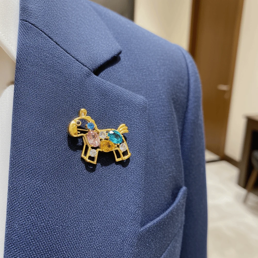 أنيق ضوء فاخر زودياك الحصان بروش أناقة Understated كريستال بروش الكرتون رائعة الحيوان بروش للجنسين بروش #1