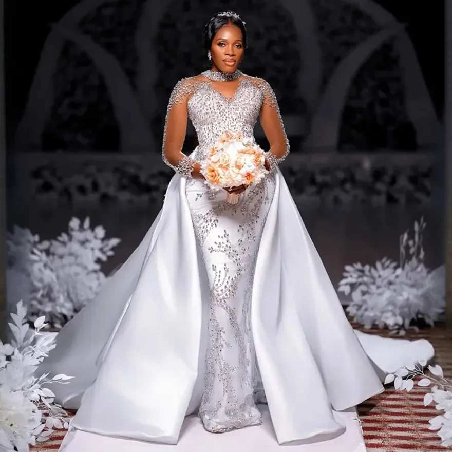 

2025 Plus Size For Bride With Detachable Train Mermaid High Neck Long Sleeves Beaded Lace Rhinestones Wedding Gowns Customized