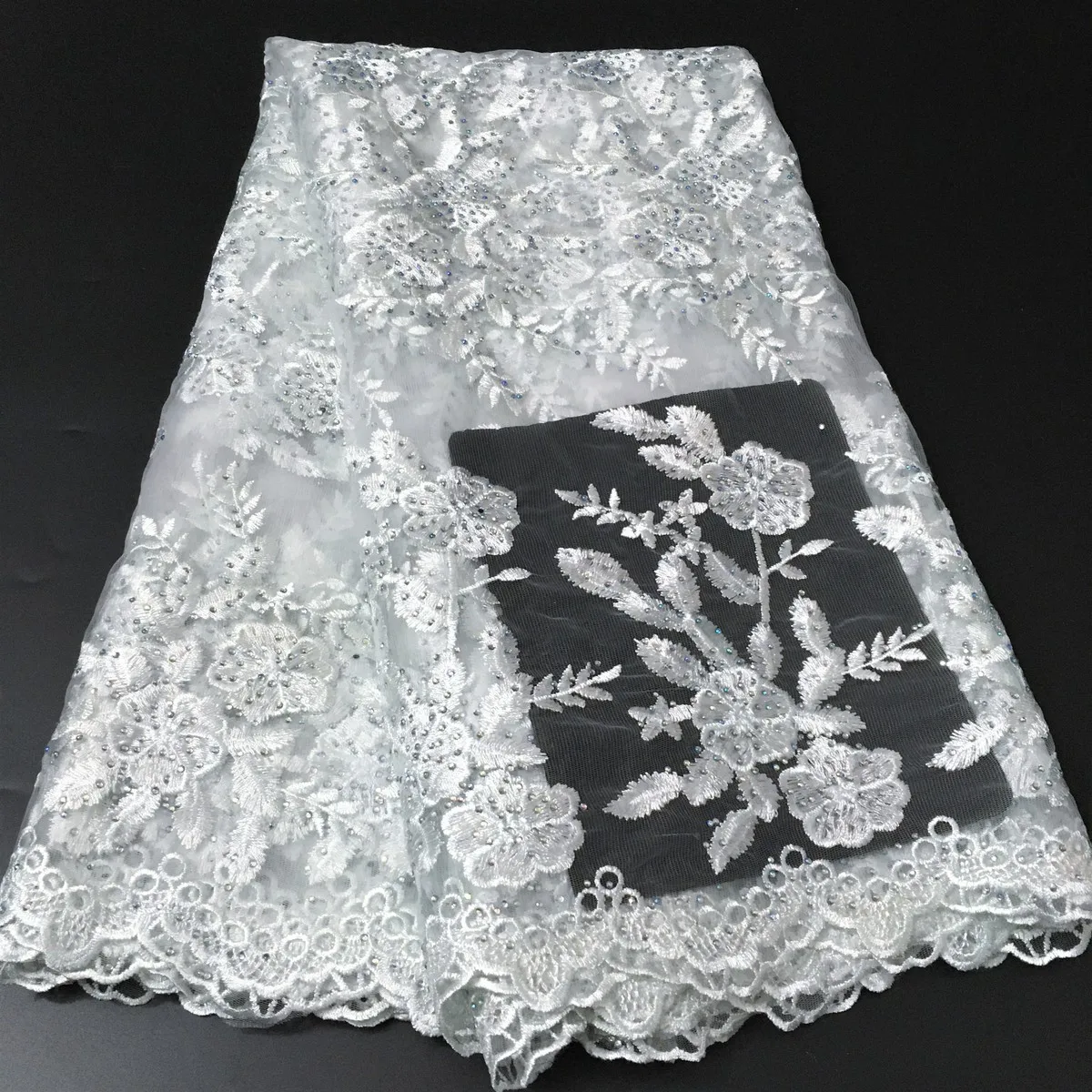 African Lace Fabric 2025 Embroidered Nigerian Laces Fabric With Beads Stones Bridal High Quality French Tulle Lace Fabric KDA629