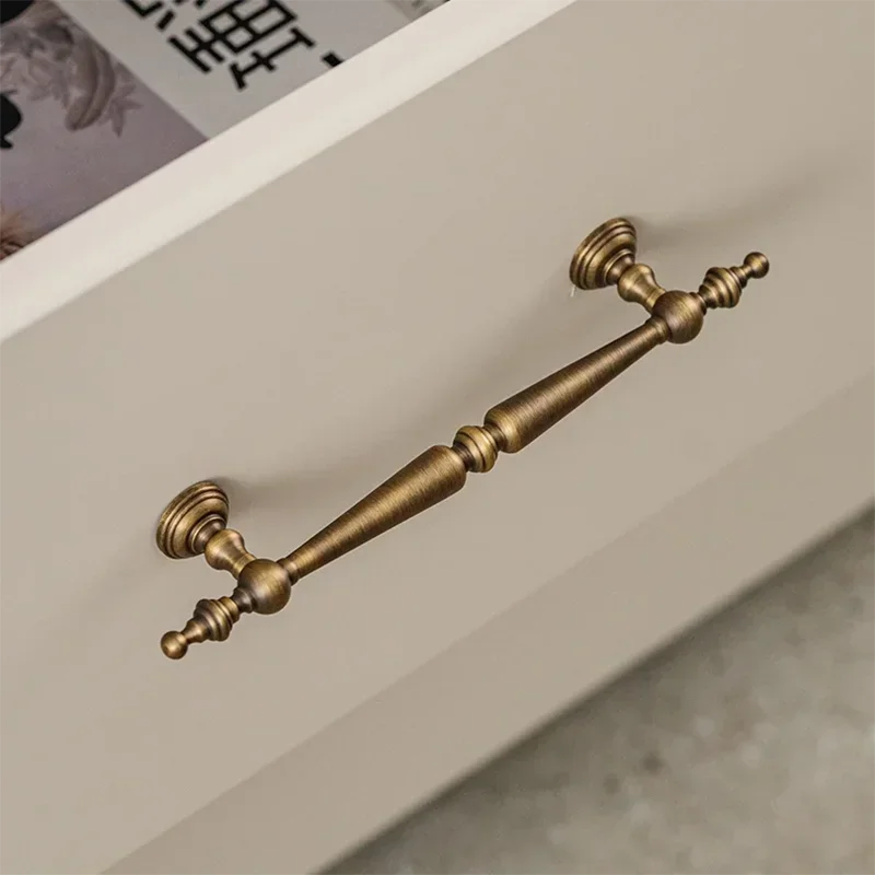 Antique Brass Cabinet Knobs Door Handles Retro Drawer Cupboard Pulls Furniture Handles for Kitchen Home Distressed Vintage