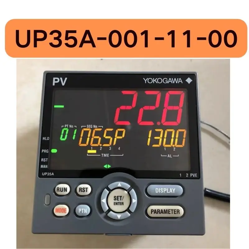 

Second hand temperature controller UP35A-001-11-00 functional integrity test OK Fast Shipping