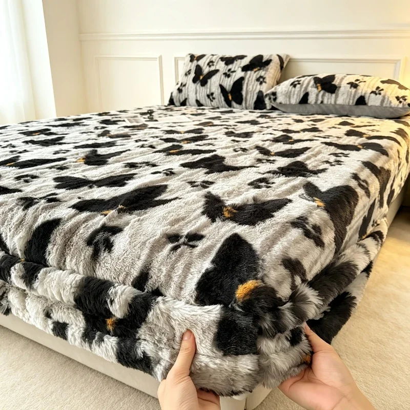 1PC Luxury Fluffy Plush Fitted Sheet Elastic Mattress Protector Soft Warm Bed Cover Dustproof Bed Linen for Single Double Beds