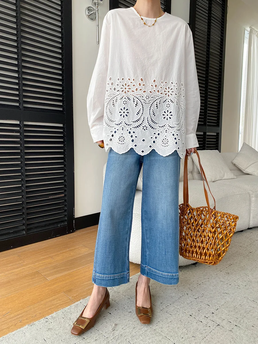 Autumn women's casual solid color French heavy industry hollow embroidery round neck loose long sleeved shirt