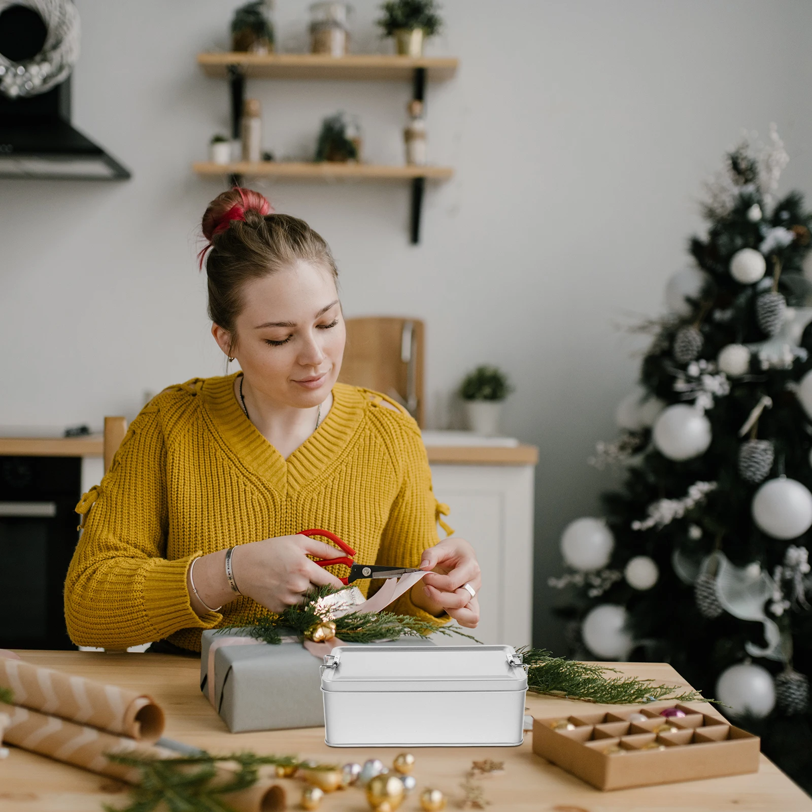 

Vintage Metal Cookie Storage Tinplate Box Rectangular Airtight Container for Wedding Treats Candies Coffee Snack Storage