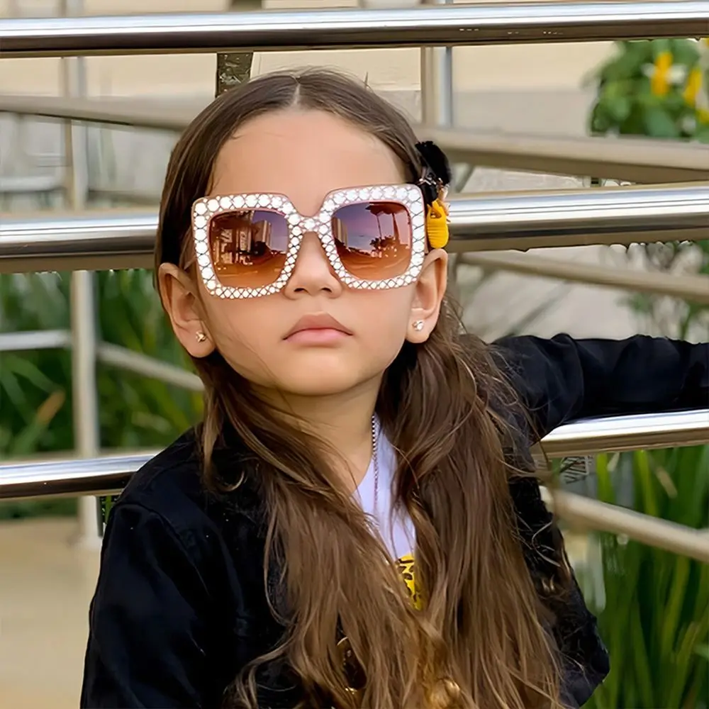 

Cute Diamond Crystal Children Sunglasses Sparkling Rhinestone Kids Square Sun Glasses Girls Shades for Beach/Travel/Party