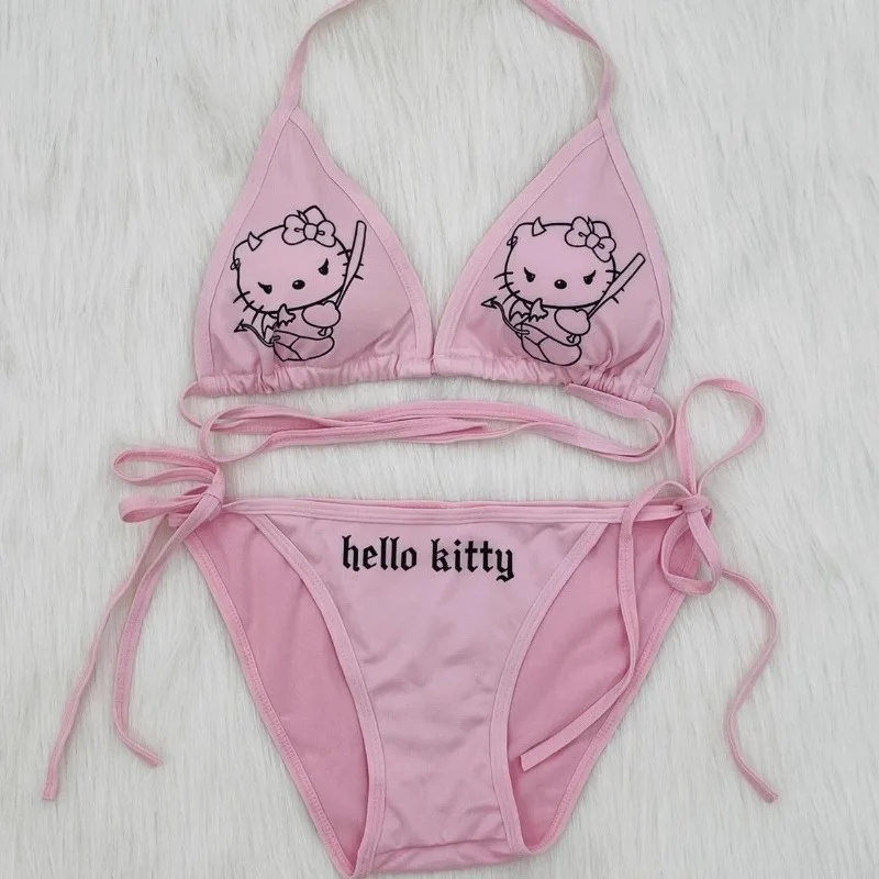 Czarny gotycki Hello Kitty Anime kreskówka strój kąpielowy Bikini z wyściełanymi kubkami dla kobiet na plaży hawajskiej śmieszne podszywanie się pod