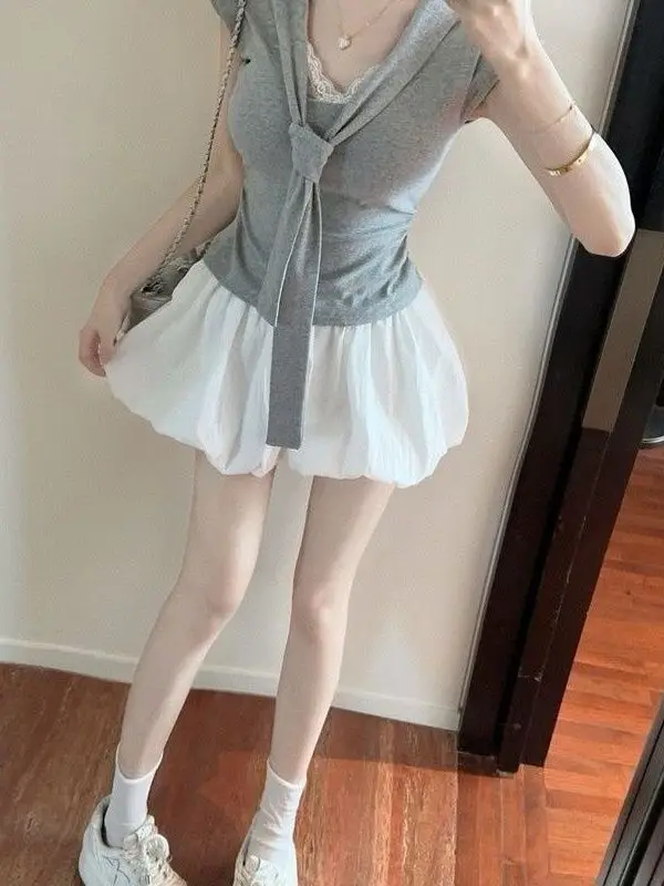 

Korean Style A-Line Bloom Short Skirt Women's Summer Unique Beautiful Lace Set High Waist Princess Sleeve V-Neck T-Shirt