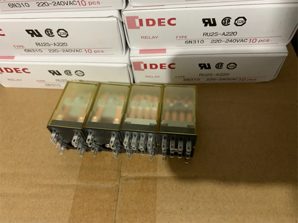 [ SA ]New original IDEC Izumi relay replace RM2SU RM4SU RN4S RN2S DC24V AC230V  --10PCS/LOT