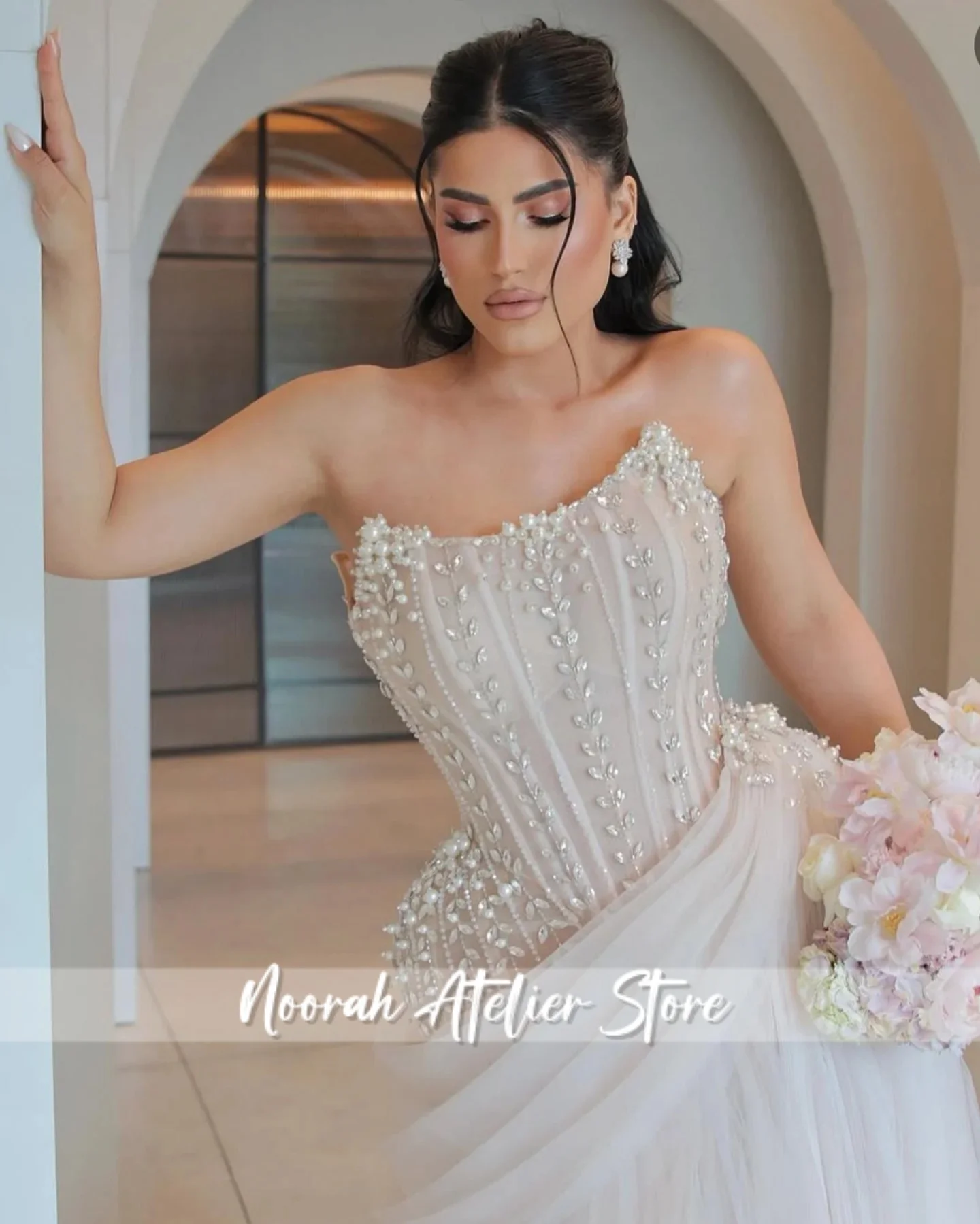 새로운 비즈 장식 스트랩리스 이브닝 드레스 럭셔리 2026 튤 트레인 웨딩 드레스 파티 드레스 맞춤 제작