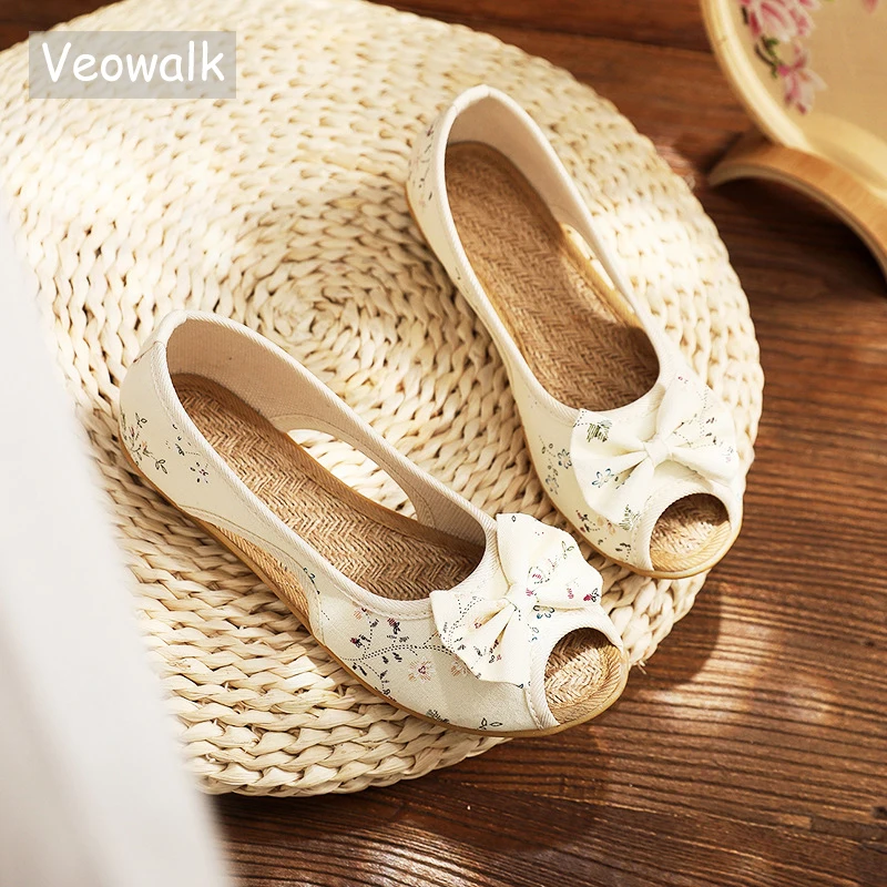 Veowalk Flower Print Women Peep Toe Bow Canvas Flat Sandals Summer Ladies Casual Comfortable Non-Skid Slip On Shoes