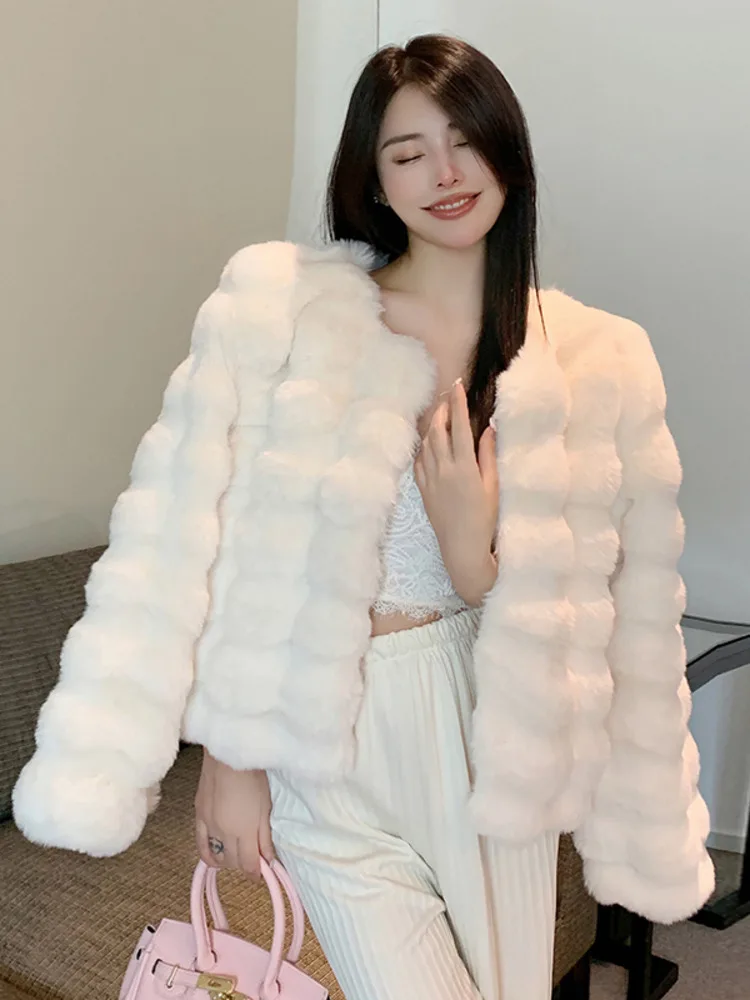 

2023 Winter New Thickened Korean Fashion Women's Versatile Short Imitation Mink Fur Coat Long Sleeve Solid Color Outwear Autumn