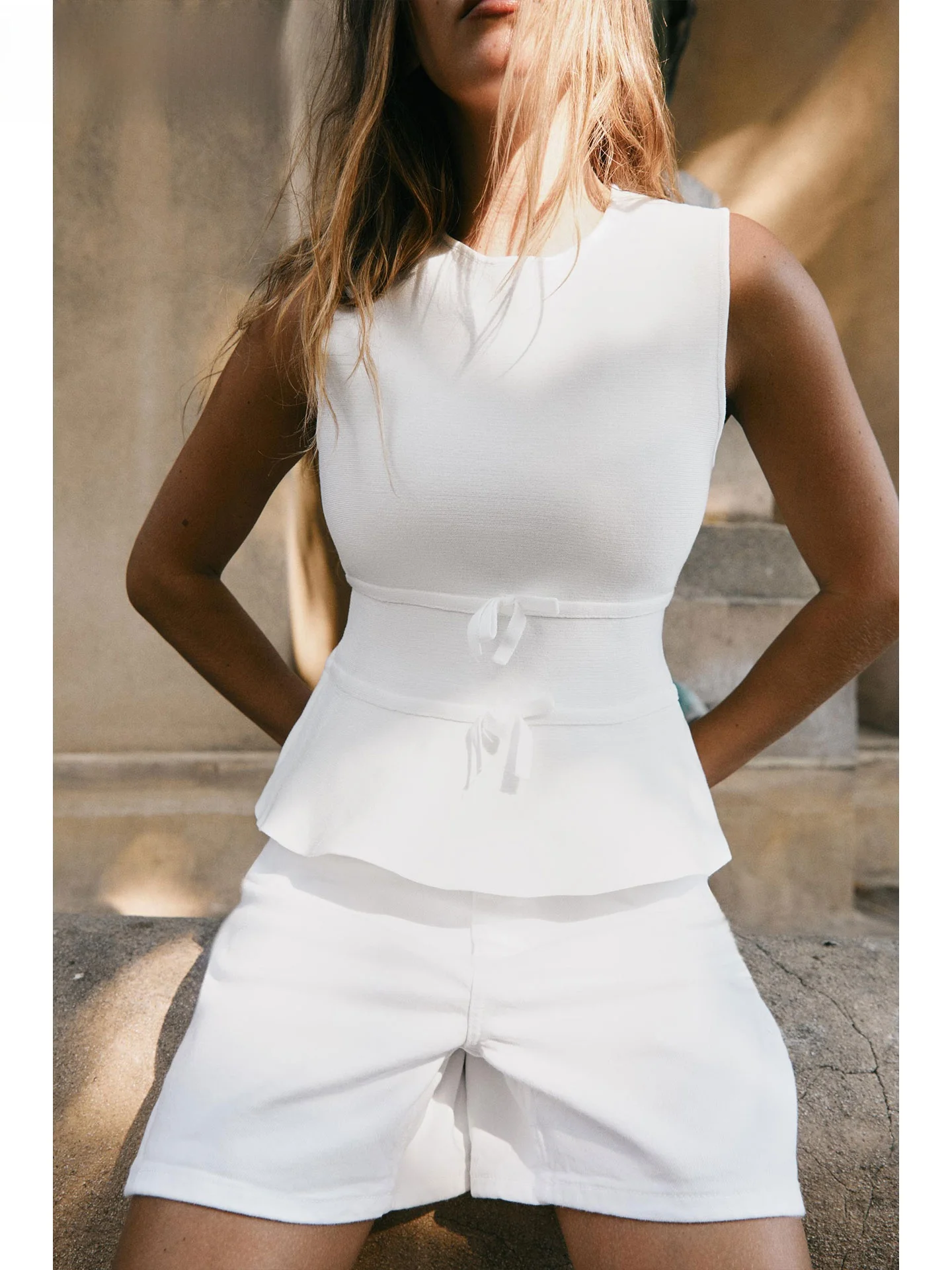 

ZAPRHA Summer 2025 Knitted Top Pure Desire Sle ort Skirt Design Knot Decor round Neline Regular Length