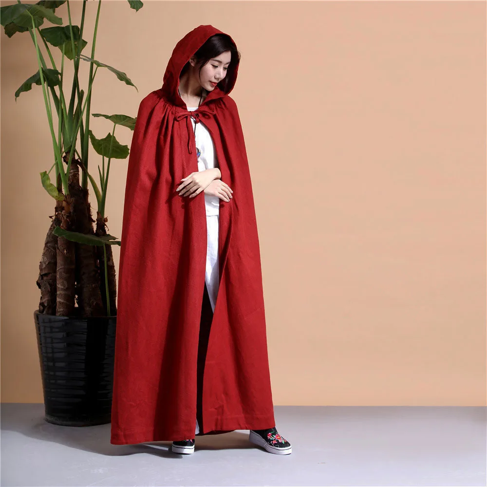 Mantello nero Hanfu Cappotto lungo in stile cinese allentato da donna in ramia con cappello Costume da mago per uscire Cappotto casual con lacci Primavera