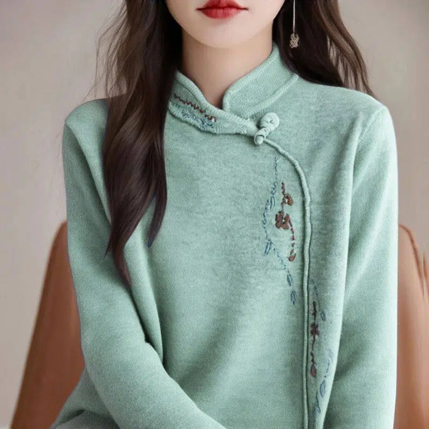 Elegant Embroidered Long Sleeve Turtleneck Women's Fashion Top Vintage Artistic Mommy Style Winter Polyester Fiber Casual Wear