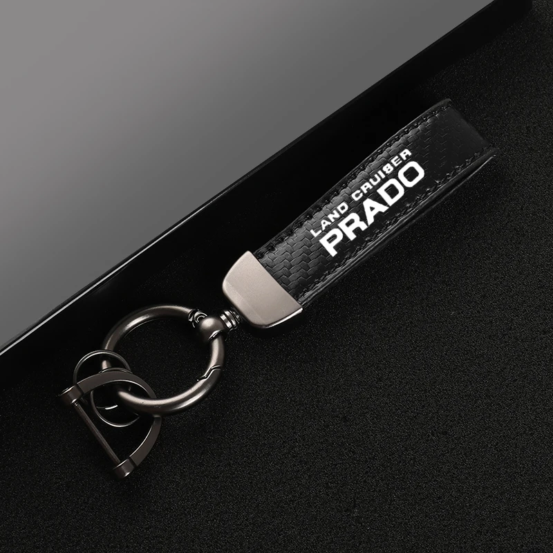 Leather car keychain Horseshoe Buckle Jewelry for Toyota Prado 120 Fj150 Land Cruiser with logo car Accessories