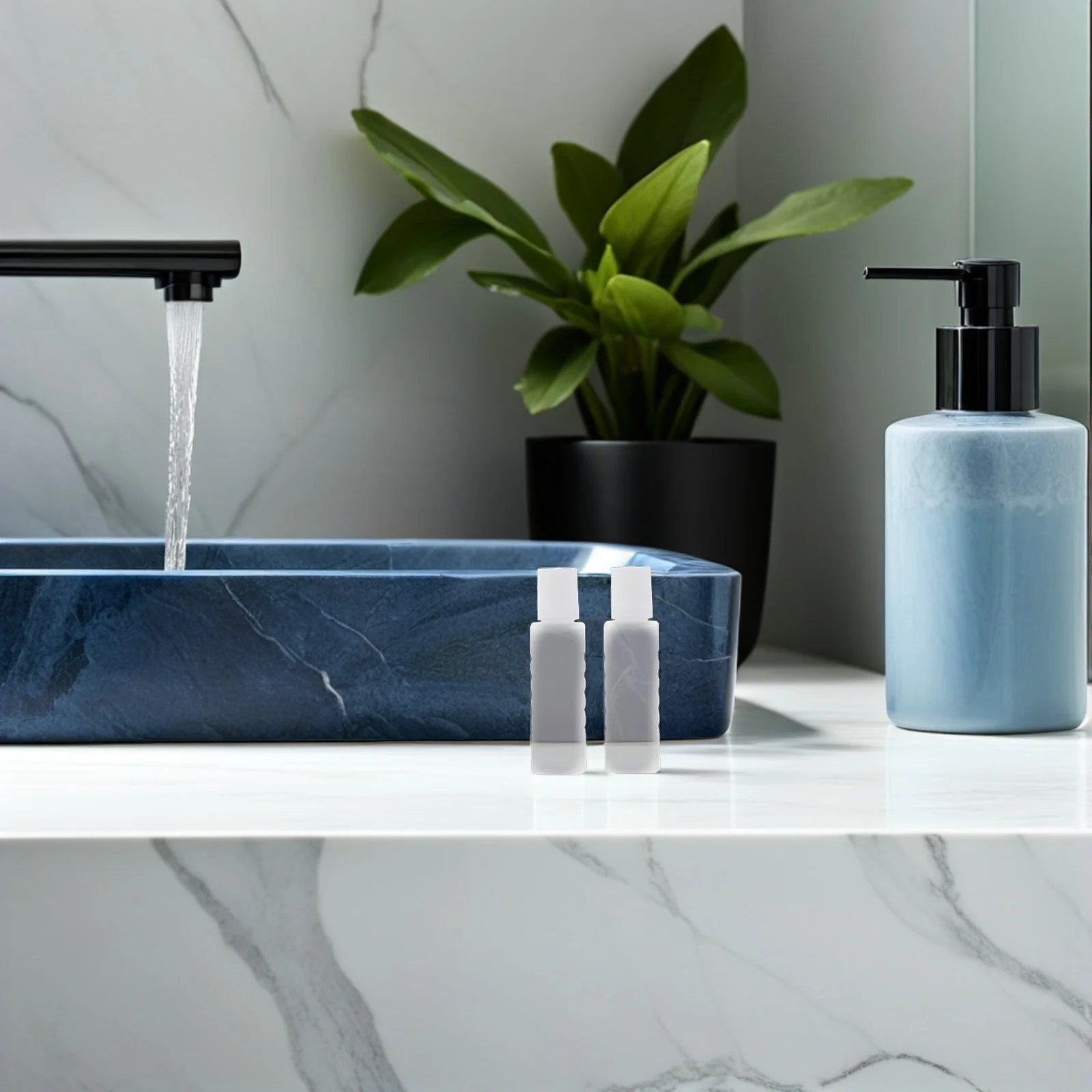 

30Pcs Contact-Lens Accessory Lightweight Portable Bottles Leak-Proof Mini Bottle Set Travel Solution Small Bottle