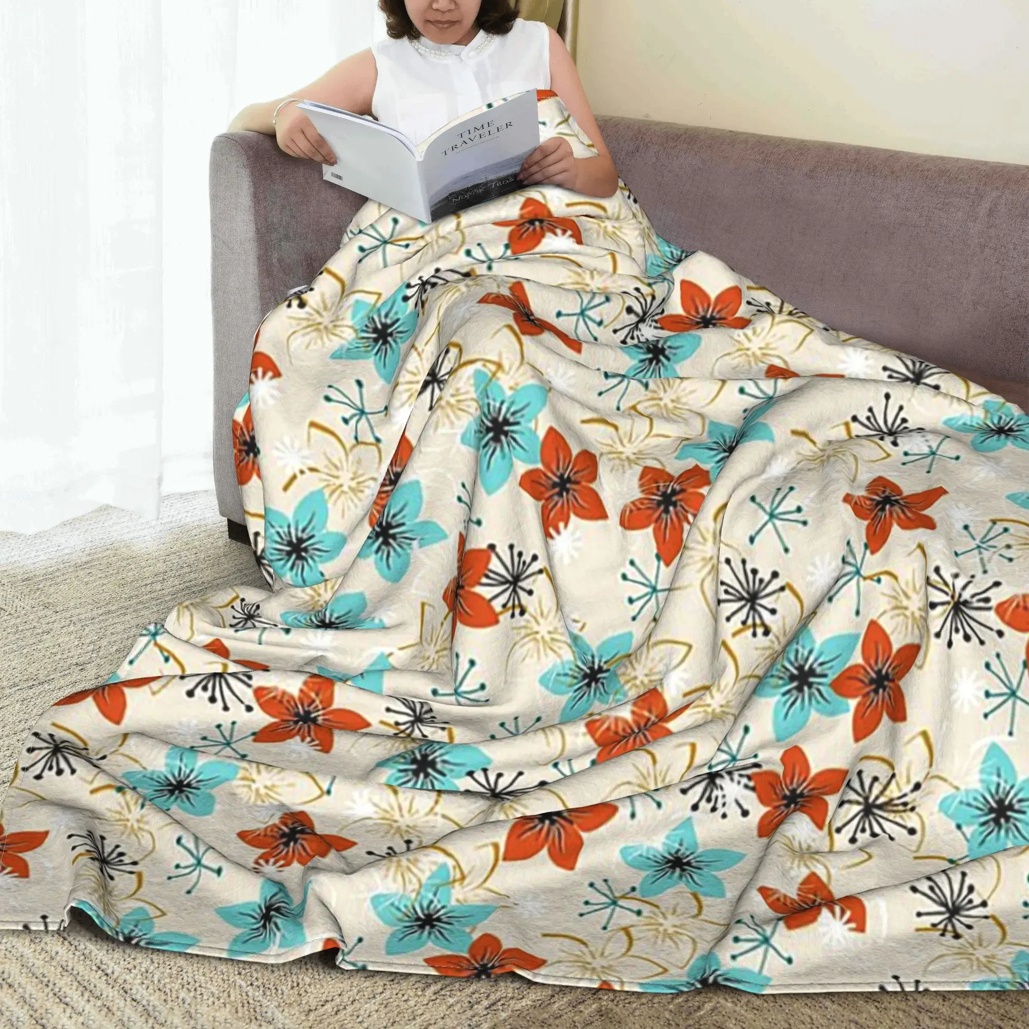 Retro Floral on Beige Bark Cloth Seamless Repeat Blankets Fleece Throw Blanket for Home Bedroom Travel Throws Bedspread Quilt