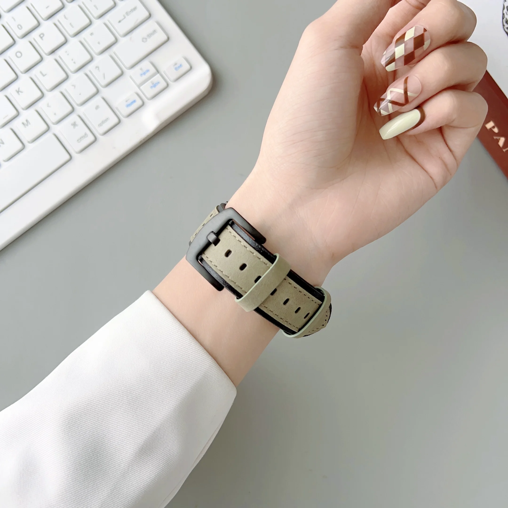 Oil wax leather strap For Apple iwatch band 7/6/5/4 series 40mm 42mm 44mm 45mm Accessorie wristband 8Ultra 49mm