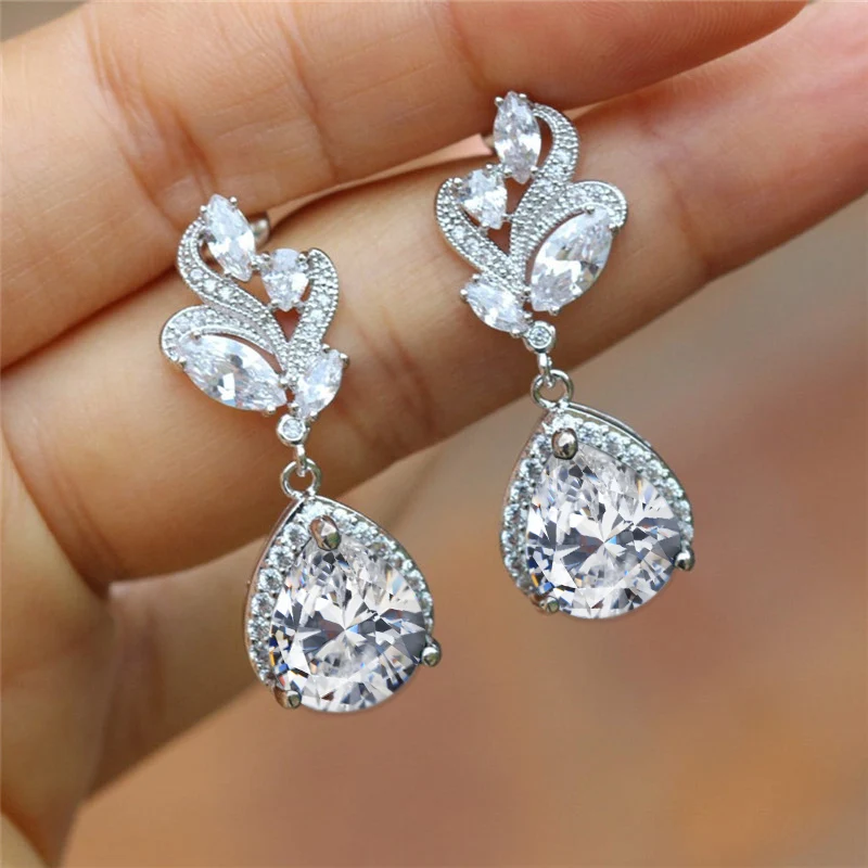 Huitan Aesthetic Green Pear CZ Drop Earrings Women Wedding Engagement Accessories Noble Lady\'s Earrings for Party Trendy Jewelry