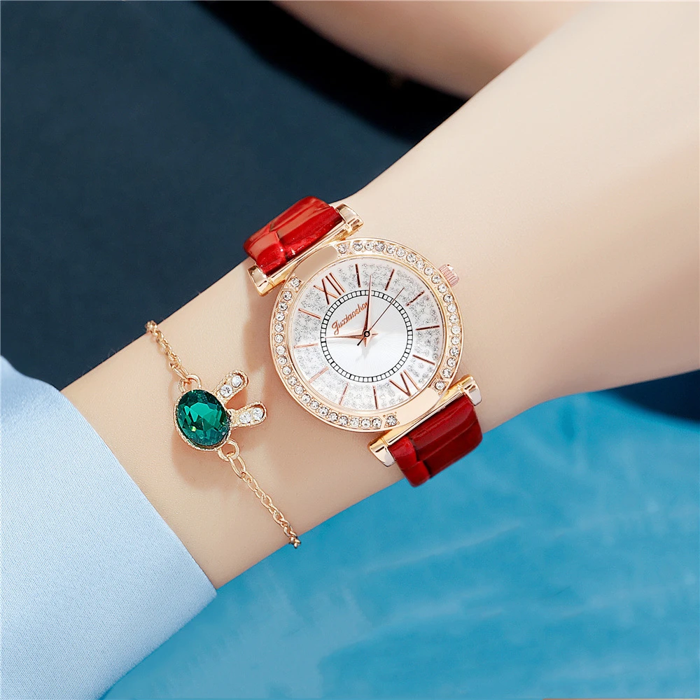 Luxury Diamond Women Fashion Watches Roma Scale Simple Full of stars Ladies Quartz Wristwatches Leather Female Clock Gifts