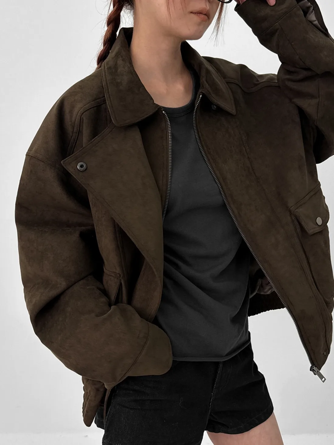 เสื้อโค้ทผ้าฝ้ายทรงหลวมสไตล์เรโทรสำหรับฤดูหนาว คอซิป แต่งหนังกลับ แขนยาว สีพื้น เรียบหรู เหมาะสำหรับใส่ไปทำงาน