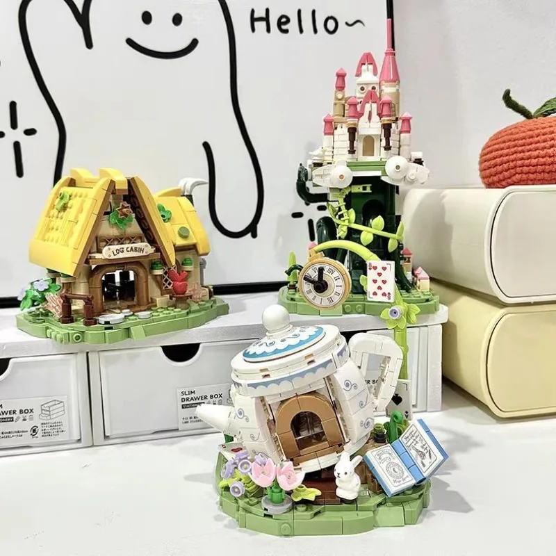 New Candy Cottage Assembled Building Blocks Street Model Children DIY Educational Toys for Children's Holiday Gift Ornaments