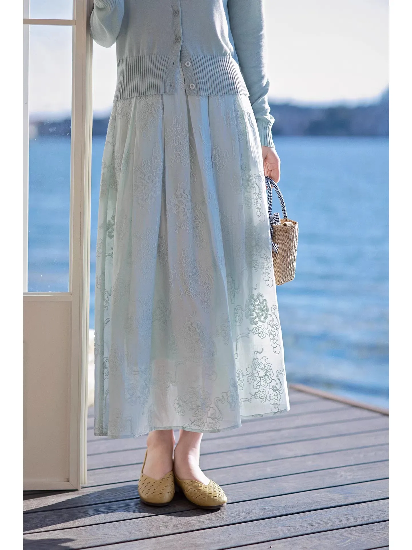 

Женская длинная юбка-миди А-силуэта Ele Blue с вышивкой, весна 2026, для повседневной носки, стильный дизайн, полная длина