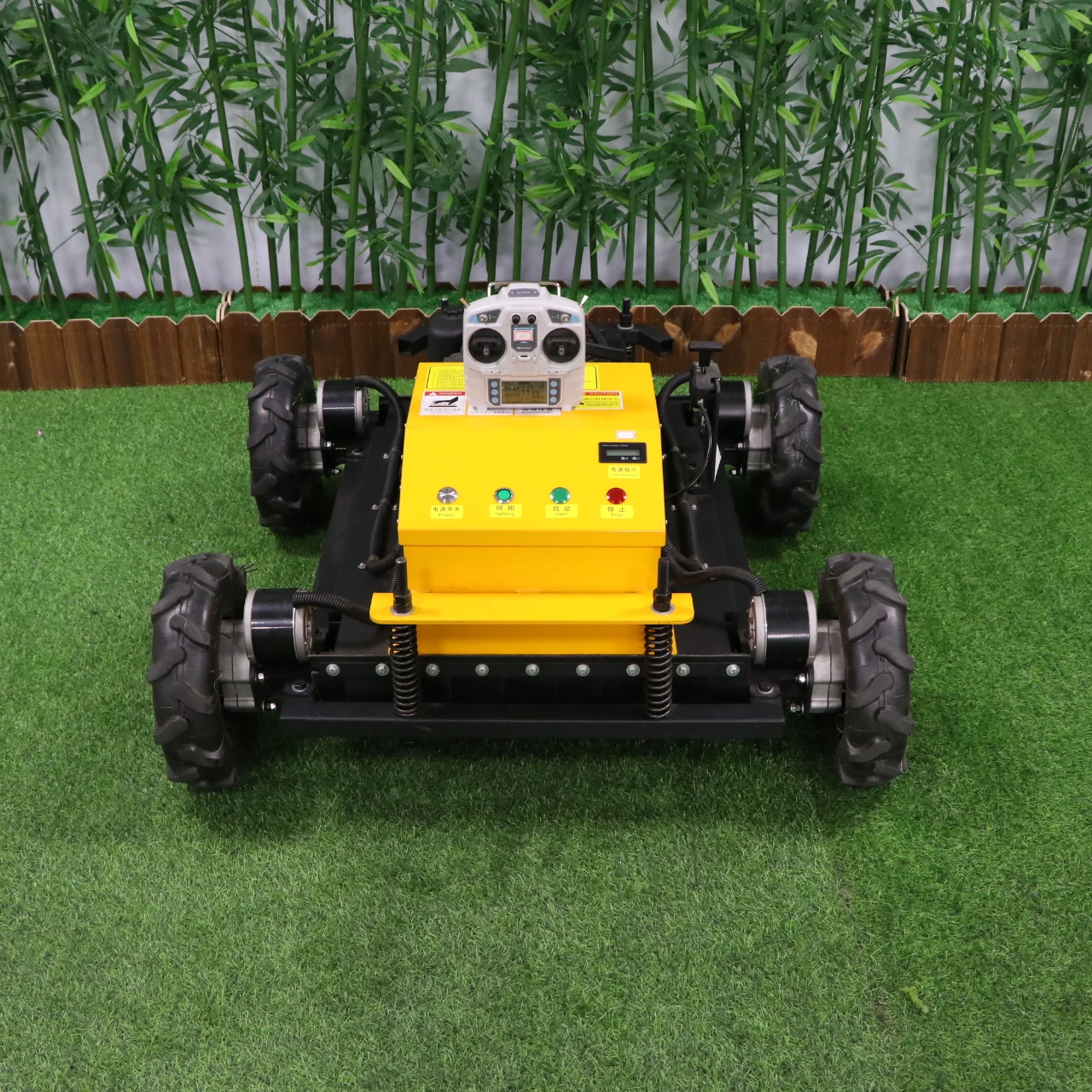 Customized Cutting Width of 550mm Lawn Mower, Powerful & Durable Remote Lawn Mower, 500m Remote Control Distance Lawn Mower