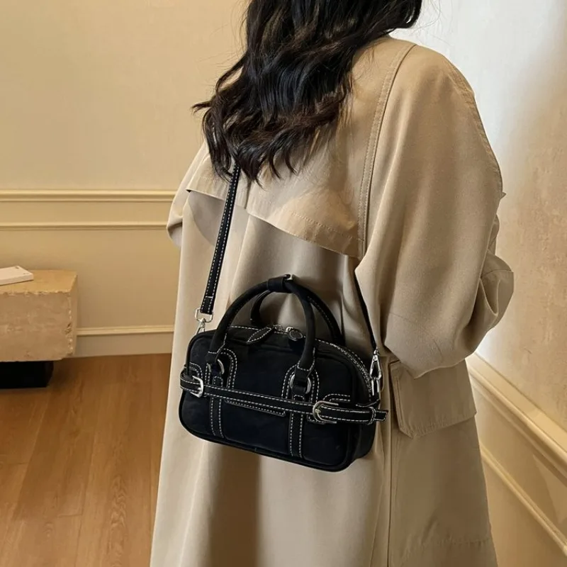 

Exquisite Sleek Diaper Bag Tote Ladies Parenting Travel Outing Exquisite Attractive Chic Dainty Elegant Portable Practical