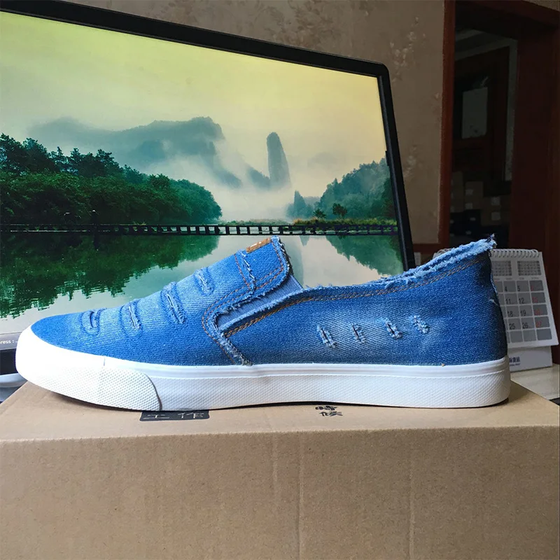 Spring Summer Canvas Shoes Men Fashion Denim Shoes Slip-on Mens Casual Shoes Hot Sale Ins Cool Shoes Male Loafers