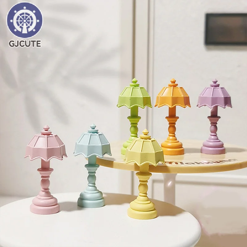 1Pcs Candy Colored Lighting Simulation Mini Table Lamp Ornament Doll House Lamps Decor Accessories Dollhouse Miniature Toy Model